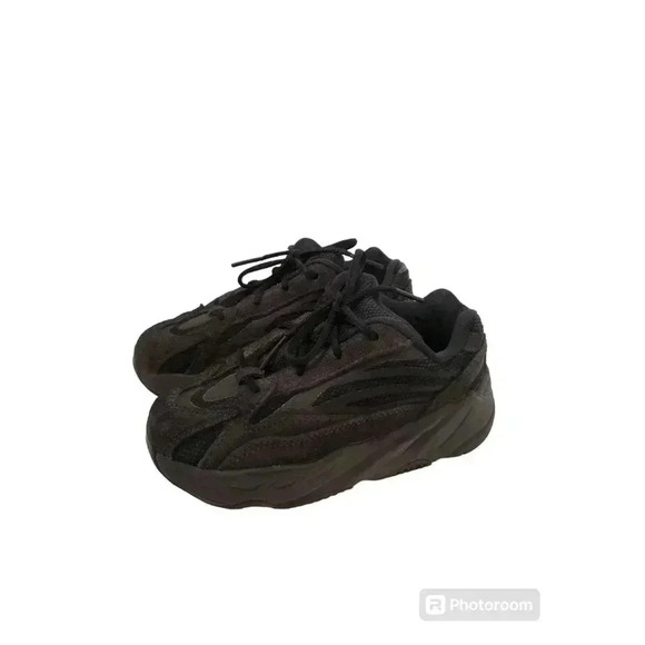 adidas Yeezy Boost 700 V2
Vanta (Infants) - Picture 2 of 8